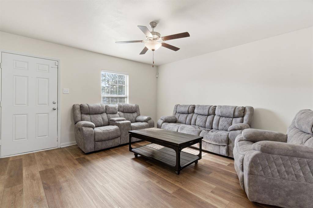 Azle, TX 76020,1321 Eagle Lake Drive