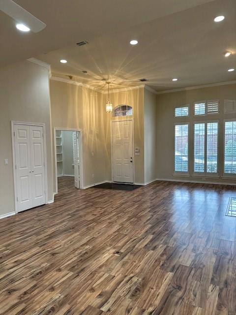 Dallas, TX 75252,6060 Thursby Avenue