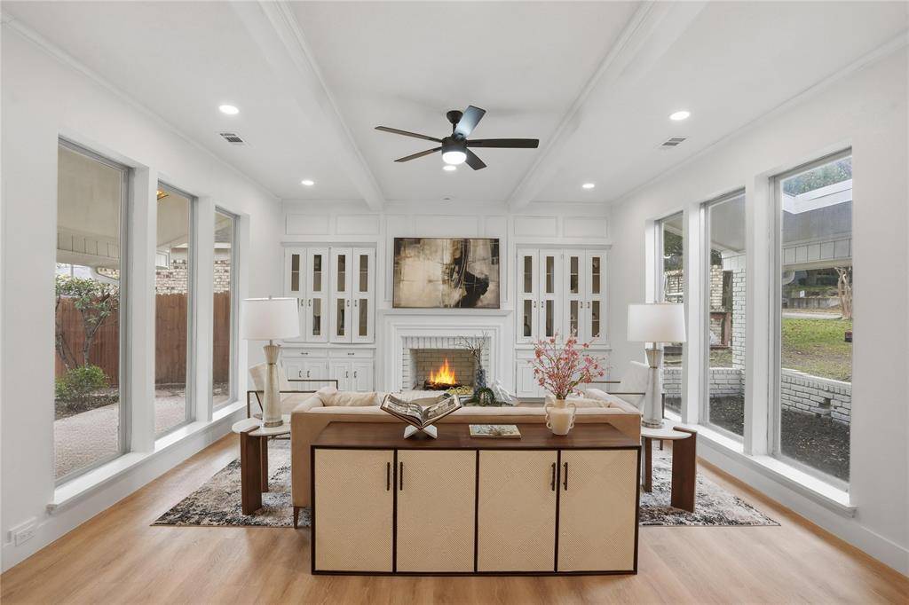 Dallas, TX 75231,7728 Lemmonwood Drive