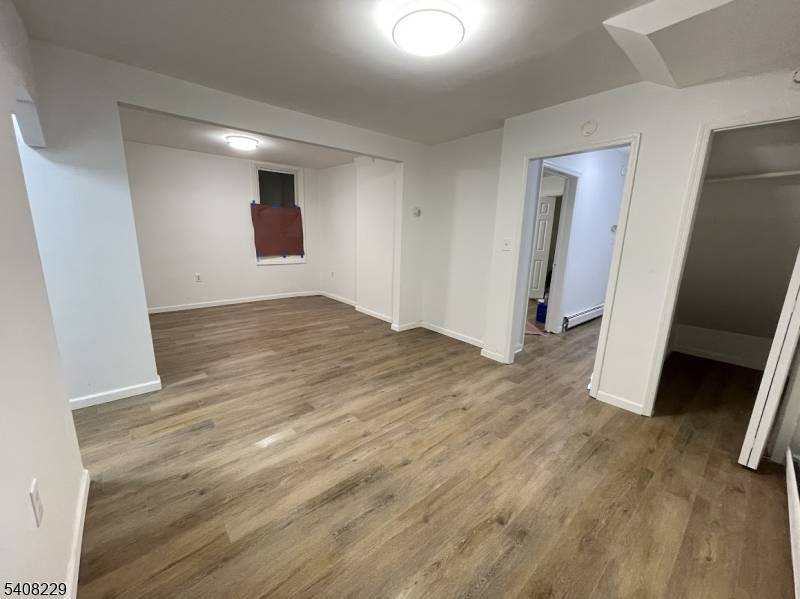 Kearny Town, NJ 07032,84 Brighton Ave