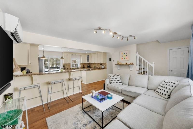 Pequannock Twp., NJ 07440,26 Pequannock Ave