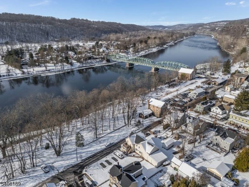 Milford Boro, NJ 08848,10 Green Street