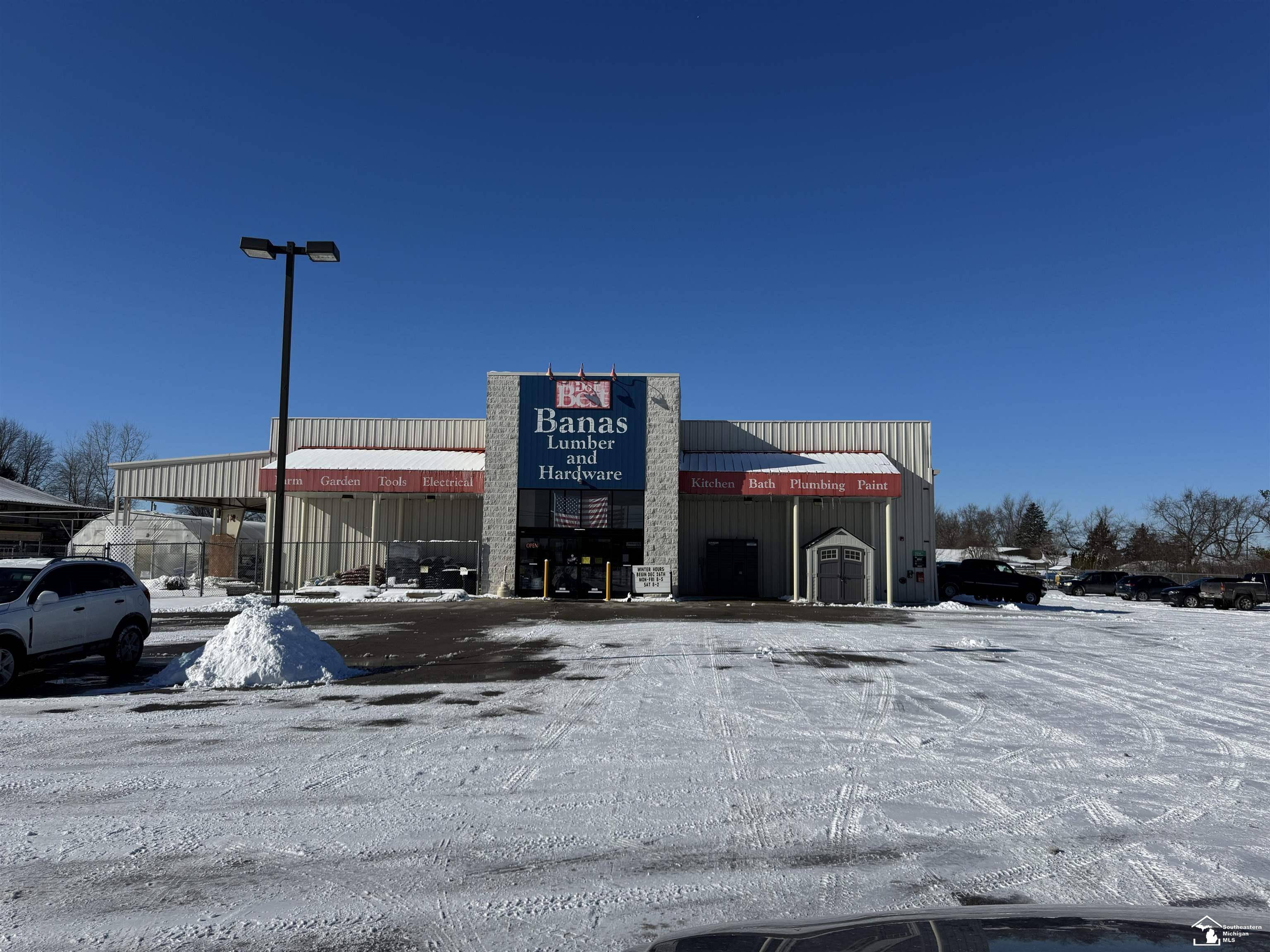 Monroe, MI 48162,8771 Ida Maybee RD