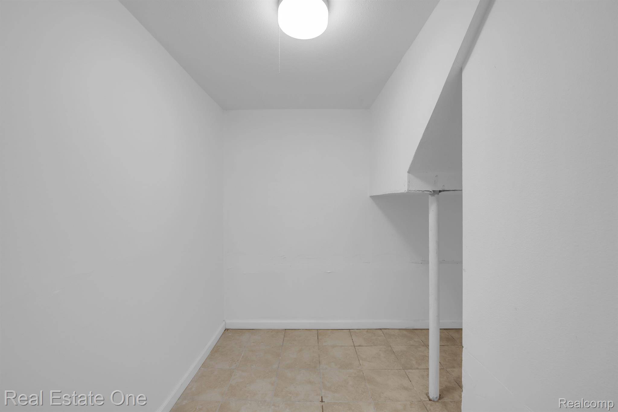 50 Virginia DR #10, Monroe, MI 48162