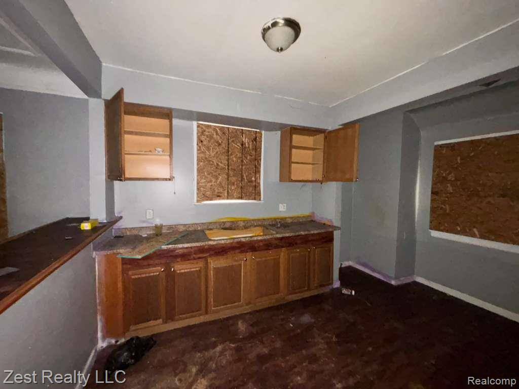 Detroit, MI 48204,9206 PINEHURST ST