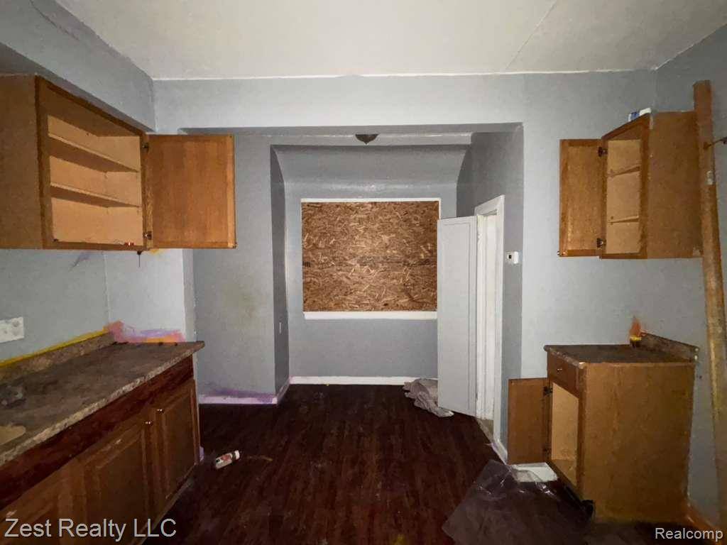 Detroit, MI 48204,9206 PINEHURST ST