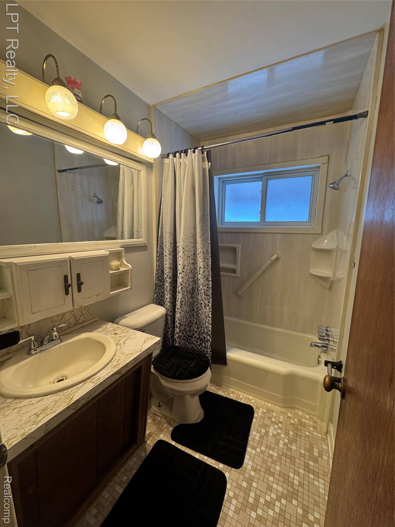 Detroit, MI 48217,1686 S Bassett ST