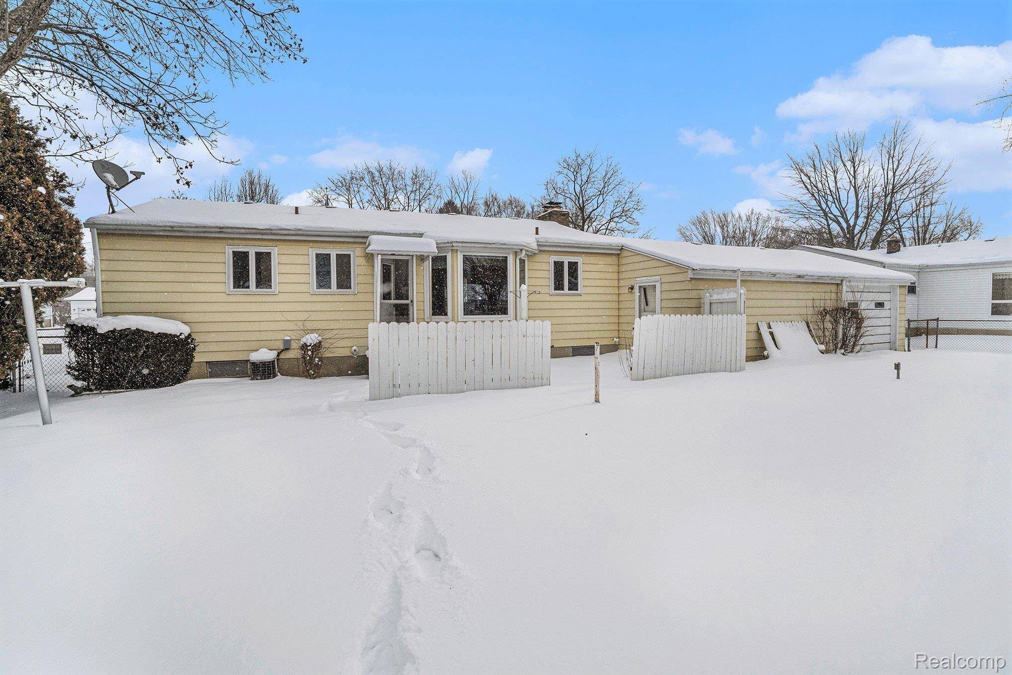 Flint, MI 48507,4418 Ashlawn DR