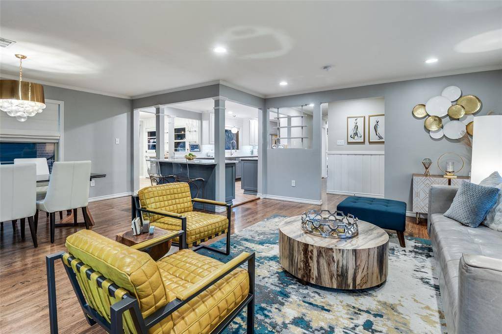 Grapevine, TX 76051,907 E Texas Street