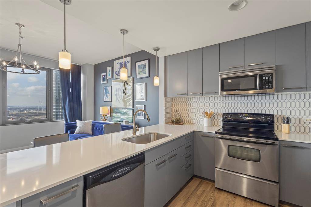 Dallas, TX 75202,1200 Main Street #2202