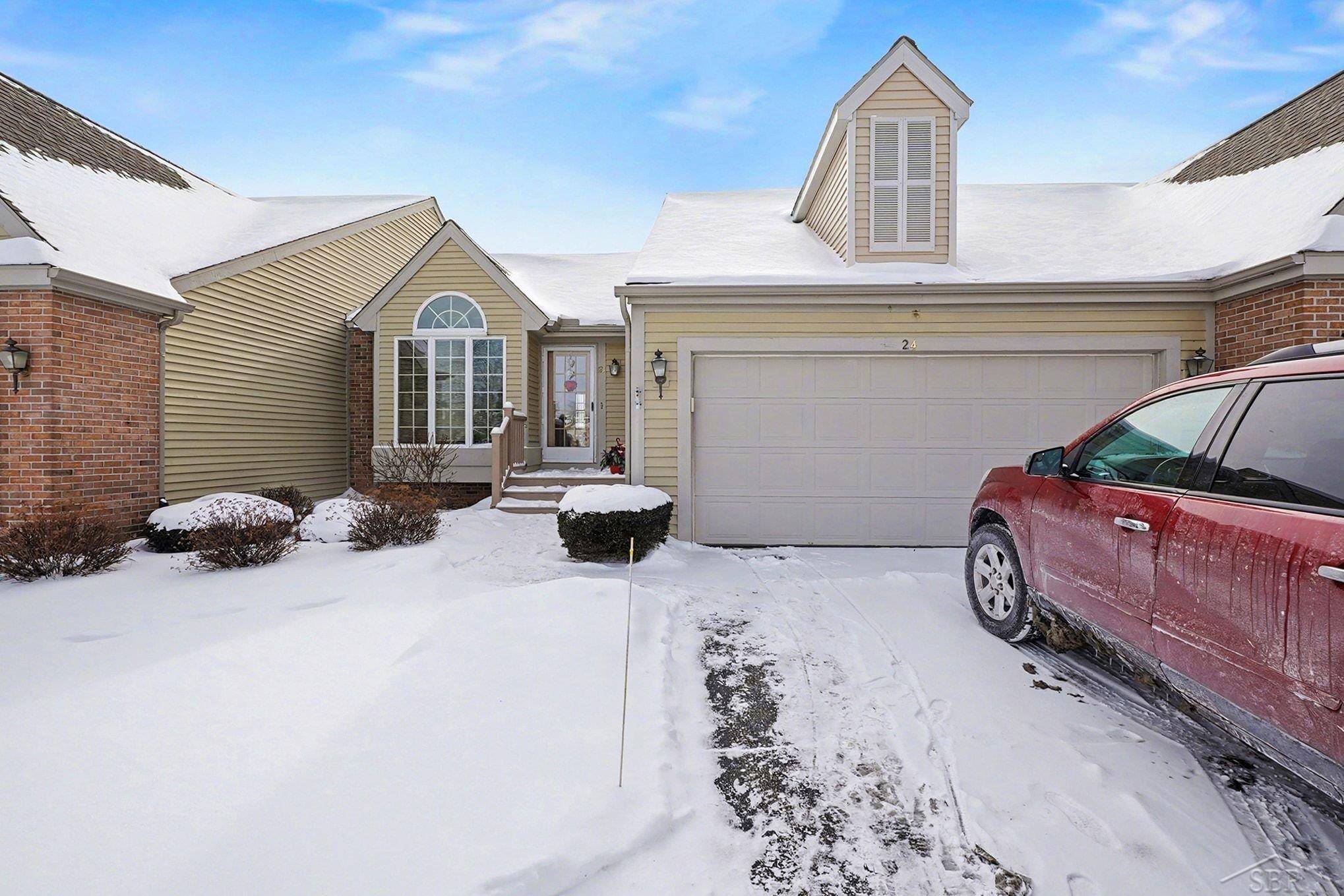 24 W Drake DR, Saginaw Twp, MI 48603