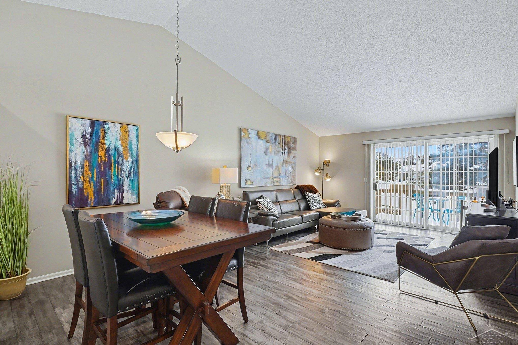 24 W Drake DR, Saginaw Twp, MI 48603