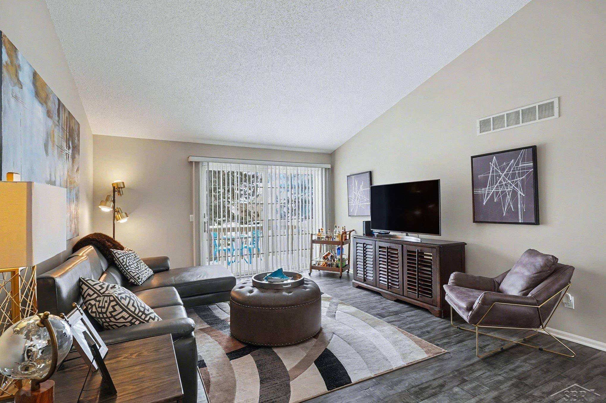 24 W Drake DR, Saginaw Twp, MI 48603