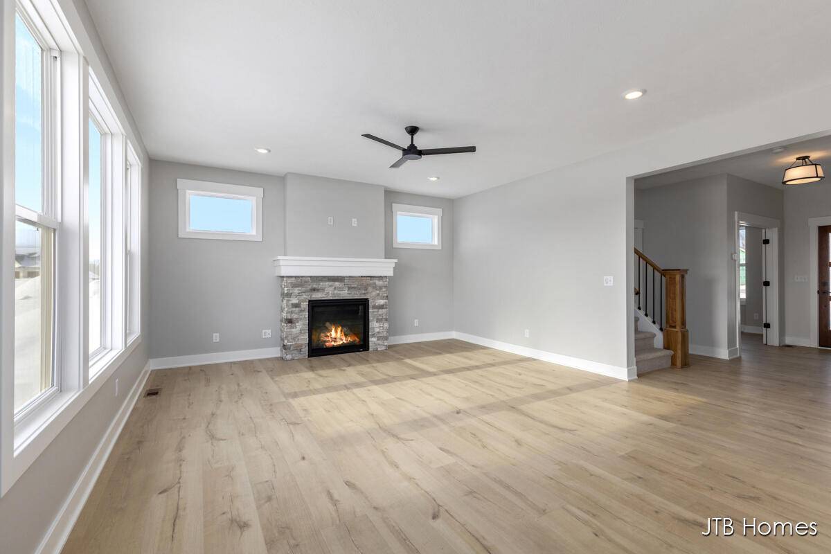 Alto, MI 49302,8318 Kettle Hill CT SE