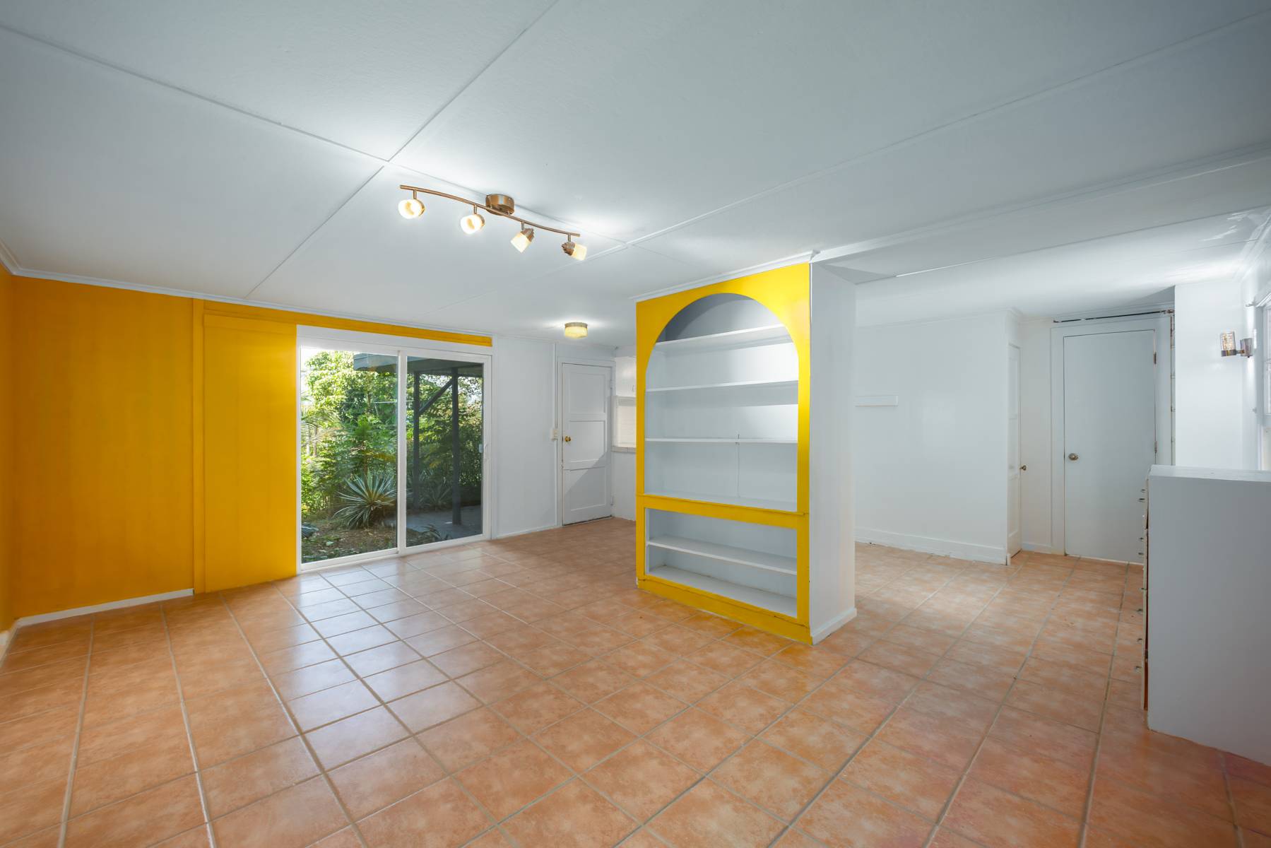 Captain Cook, HI 96704,83-5362-A PAINTED CHURCH RD #1