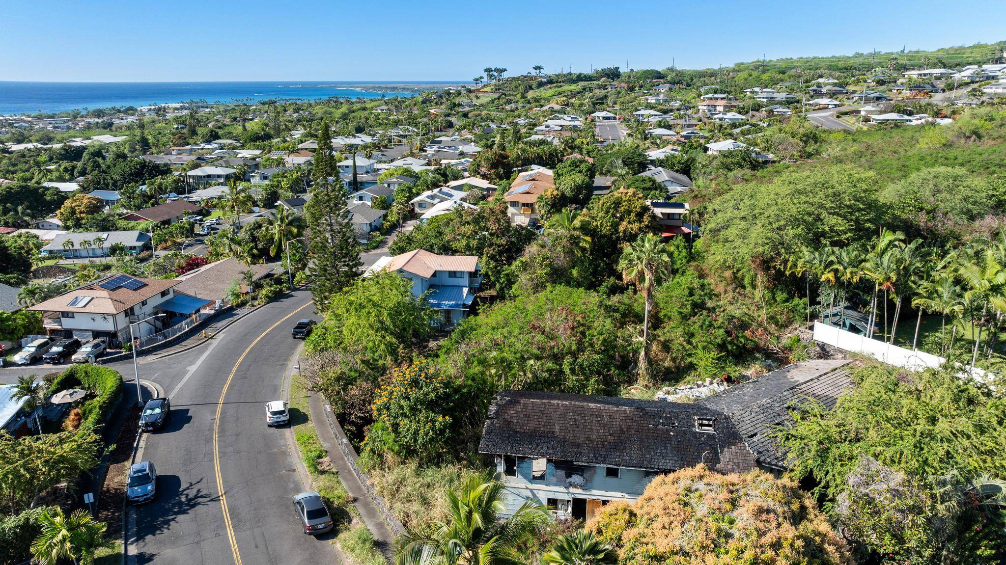 Kailua Kona, HI 96740,76-6247 KUPUNA ST