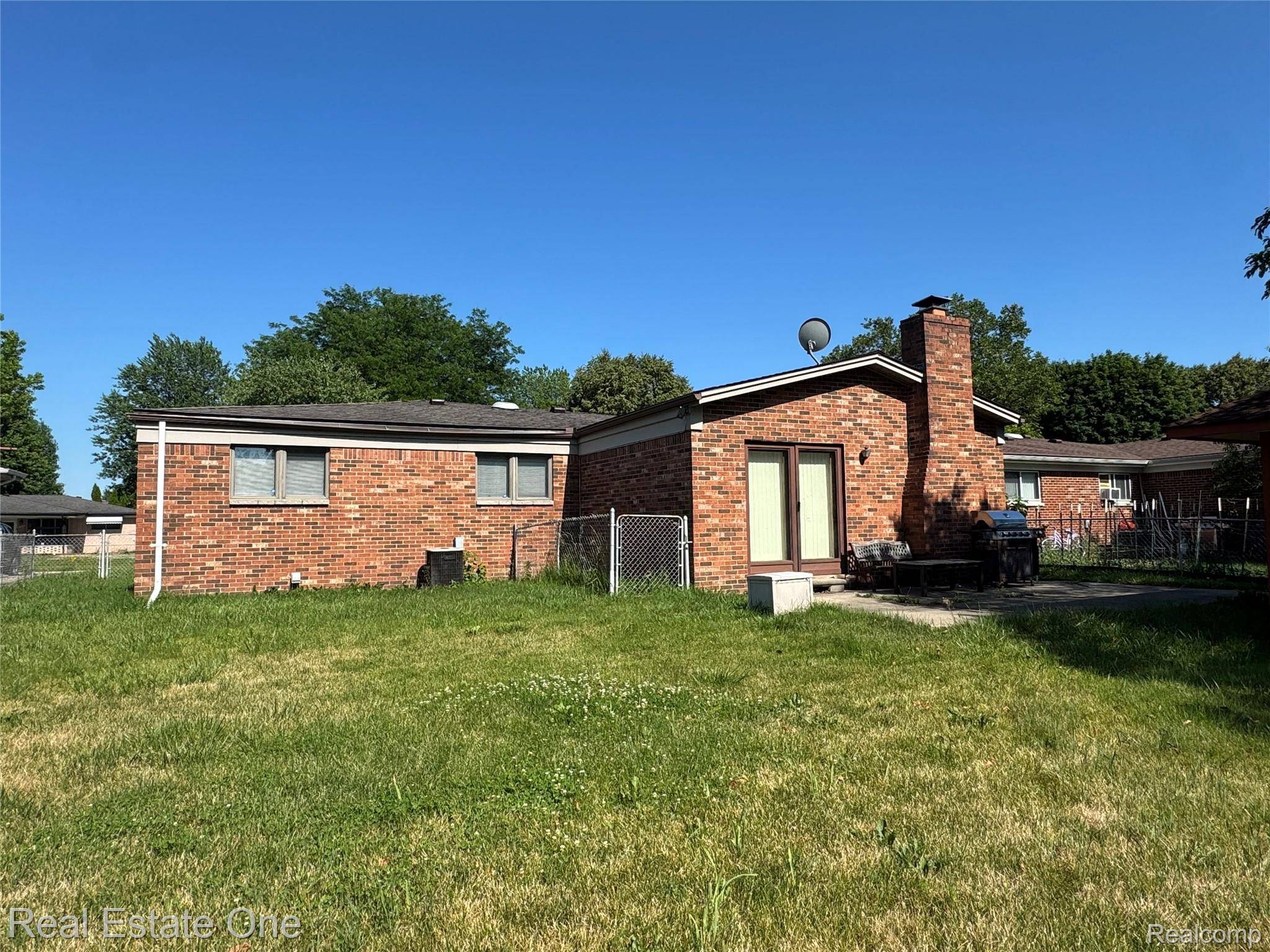 Sterling Heights, MI 48310,37683 Adrian Drive