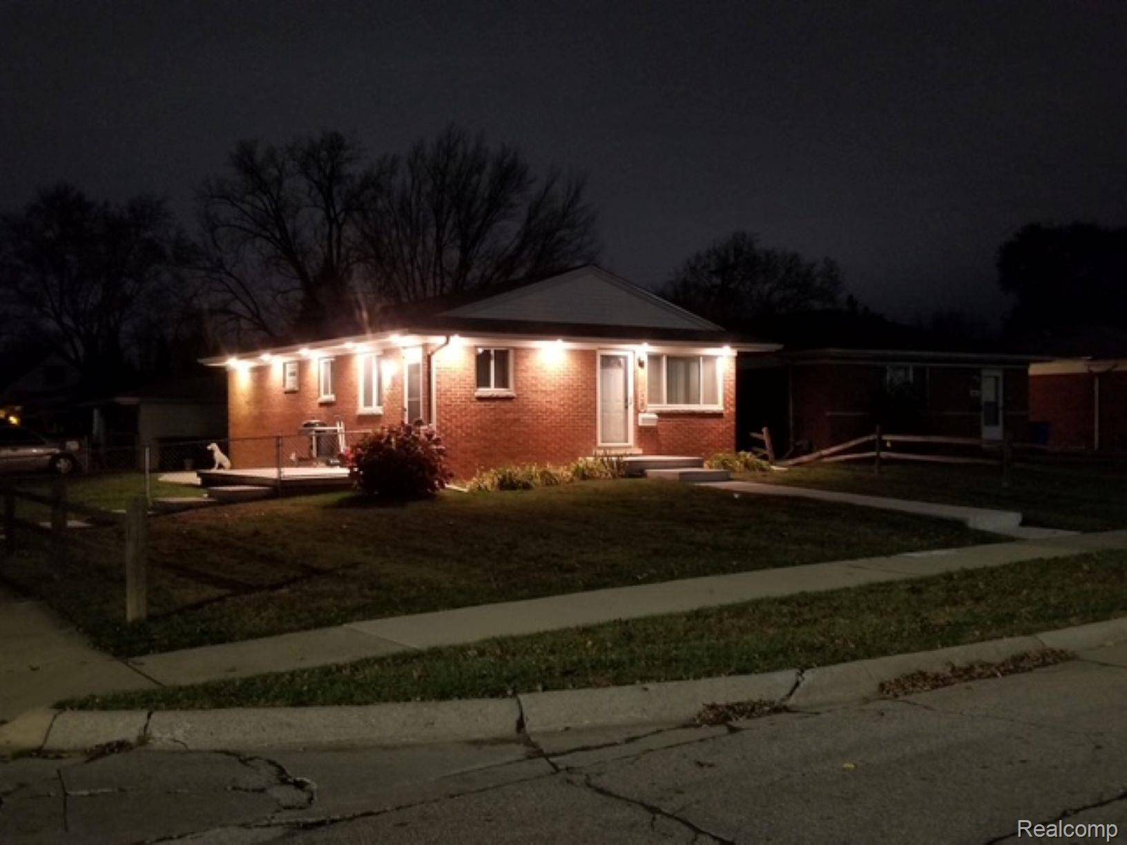 Warren, MI 48089,14405 Stephens RD