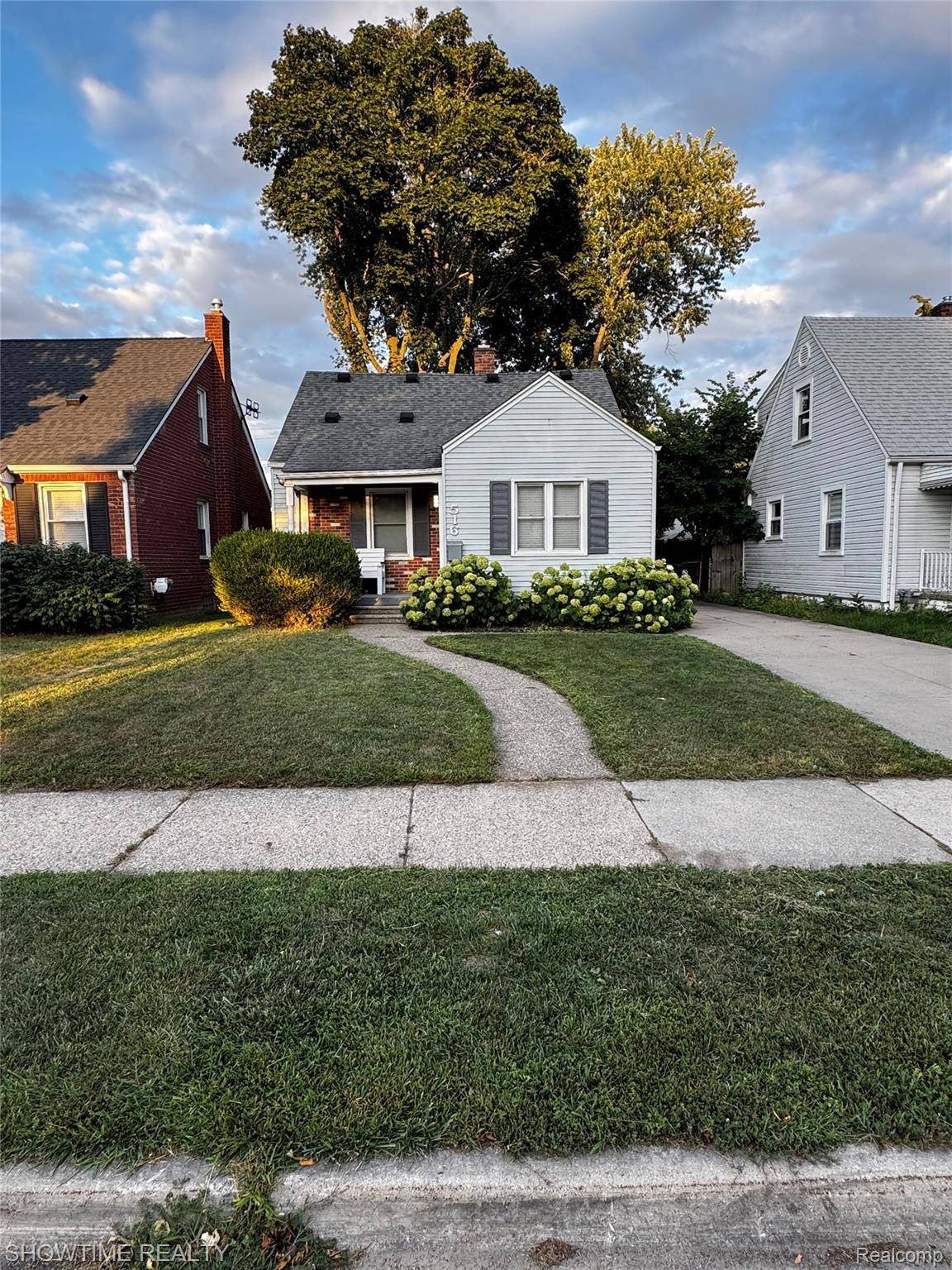 Royal Oak, MI 48067,516 N Alexander AVE