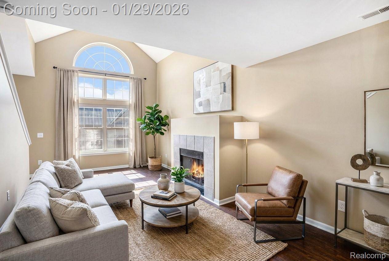 Troy, MI 48084,3253 Newbury PL