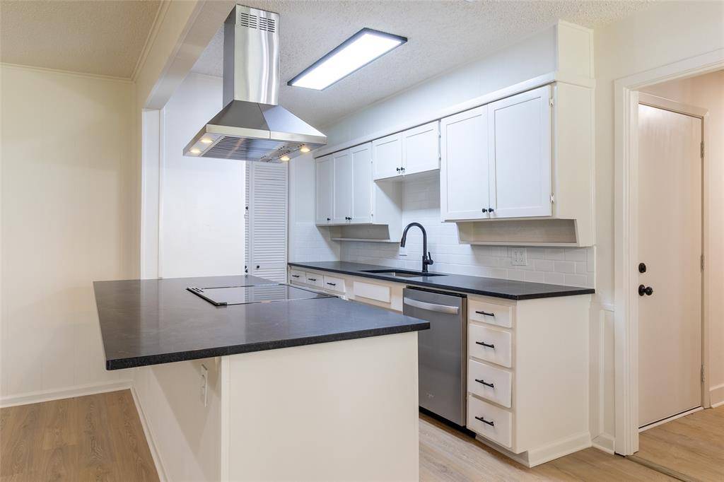 Fort Worth, TX 76133,6192 Wrigley Way