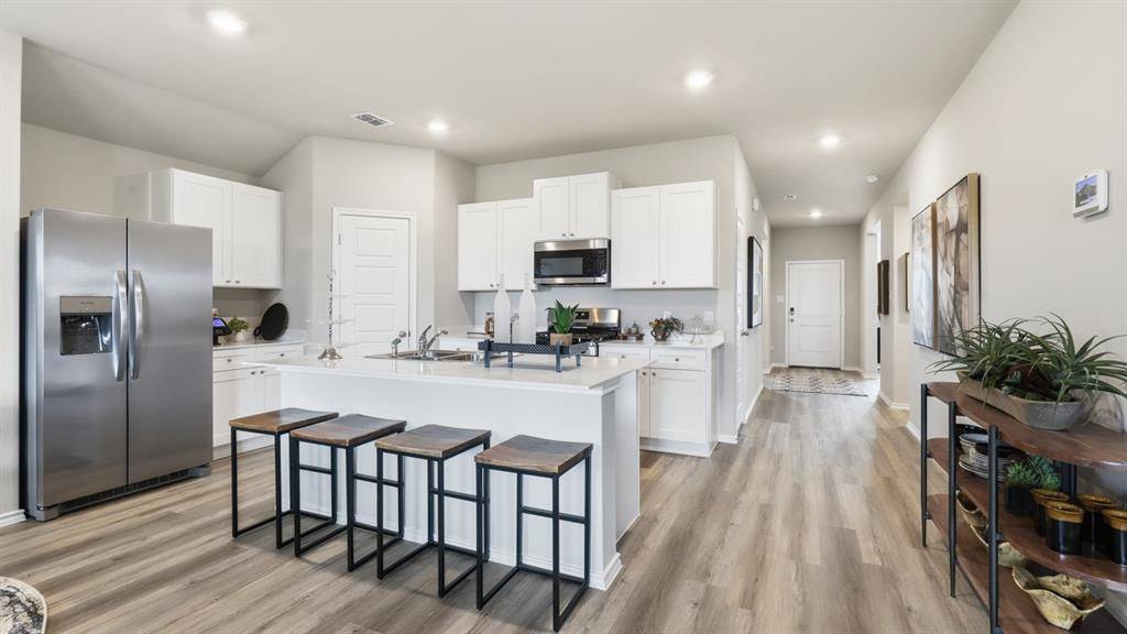 Fort Worth, TX 76140,1709 LEEVON Lane