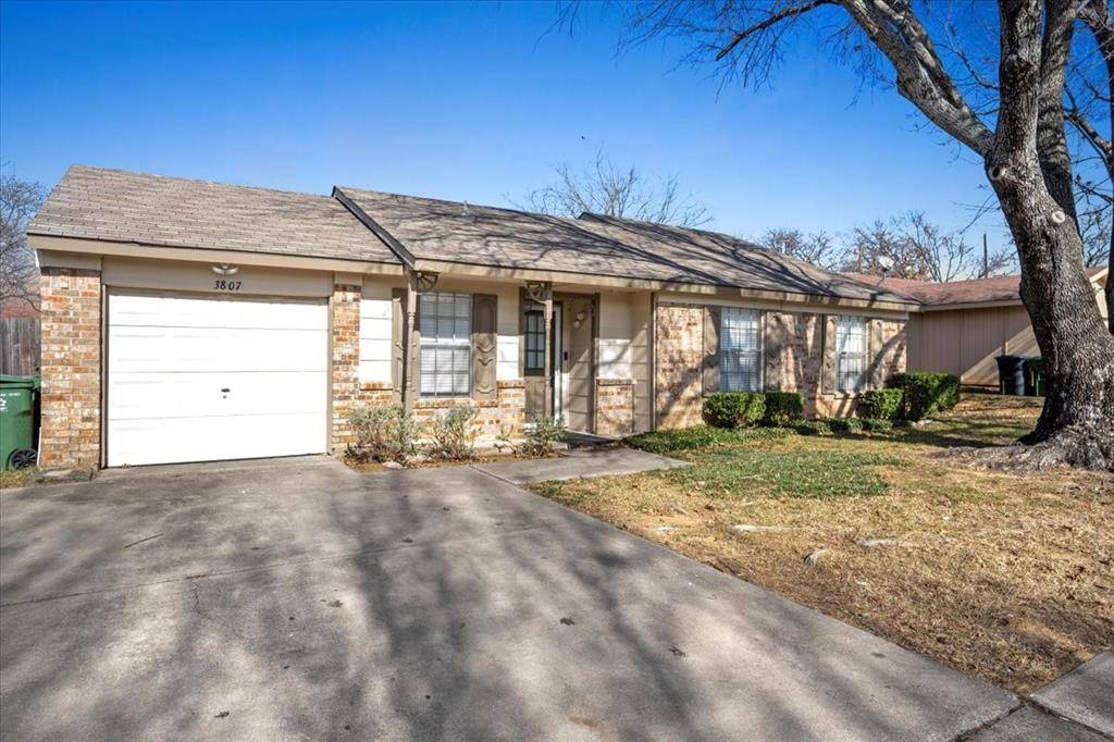 Arlington, TX 76016,3807 Glengate Drive