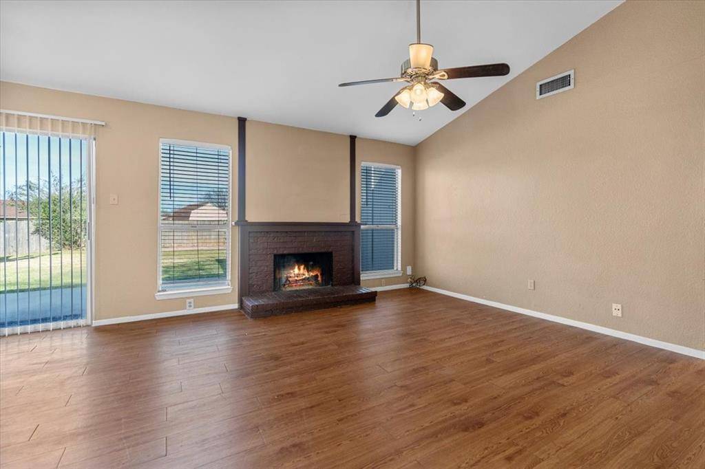 Arlington, TX 76016,3807 Glengate Drive