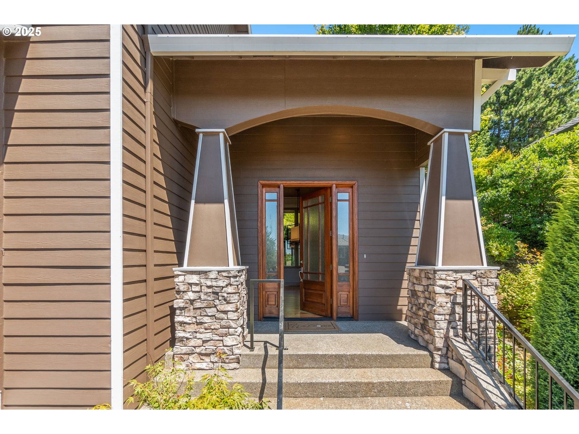 10027 NW SKYLINE HEIGHTS DR, Portland, OR 97229