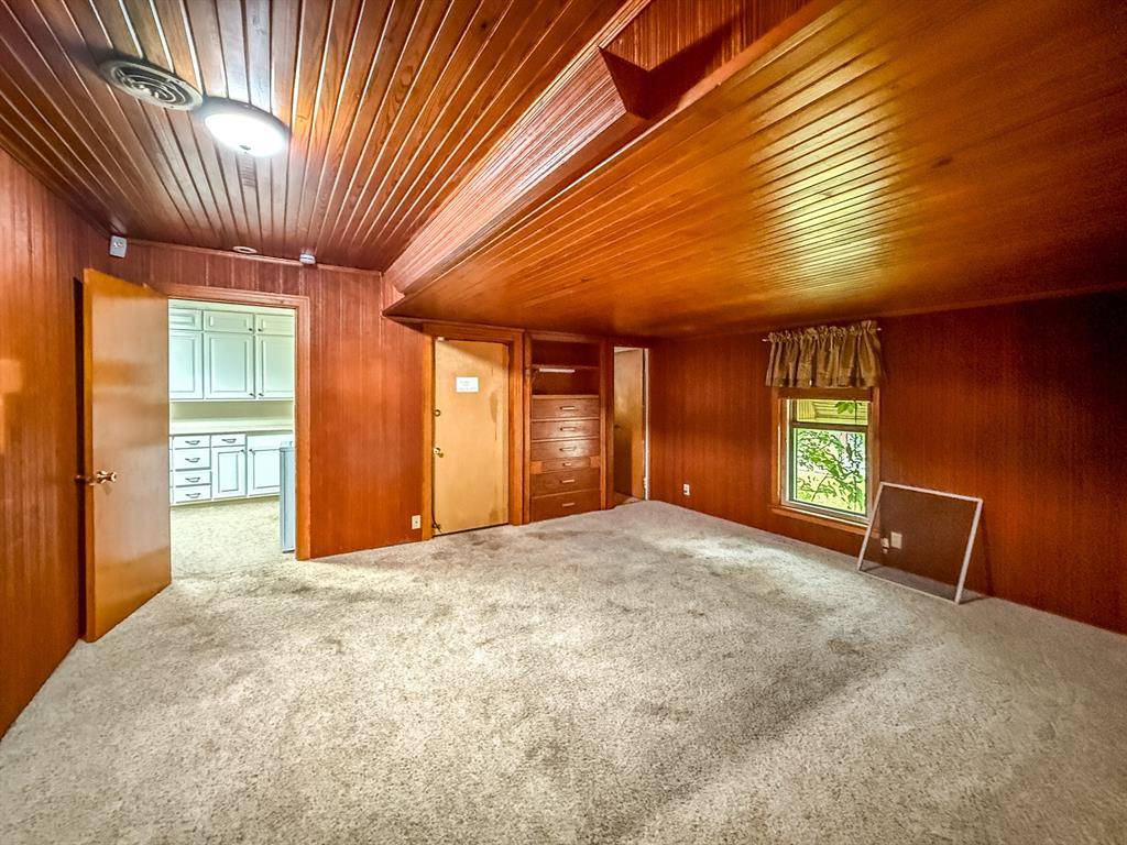 Gainesville, TX 76240,1305 Hillcrest Boulevard