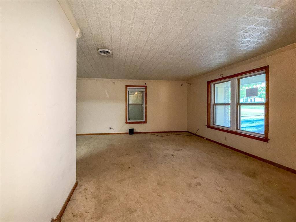 Gainesville, TX 76240,1305 Hillcrest Boulevard