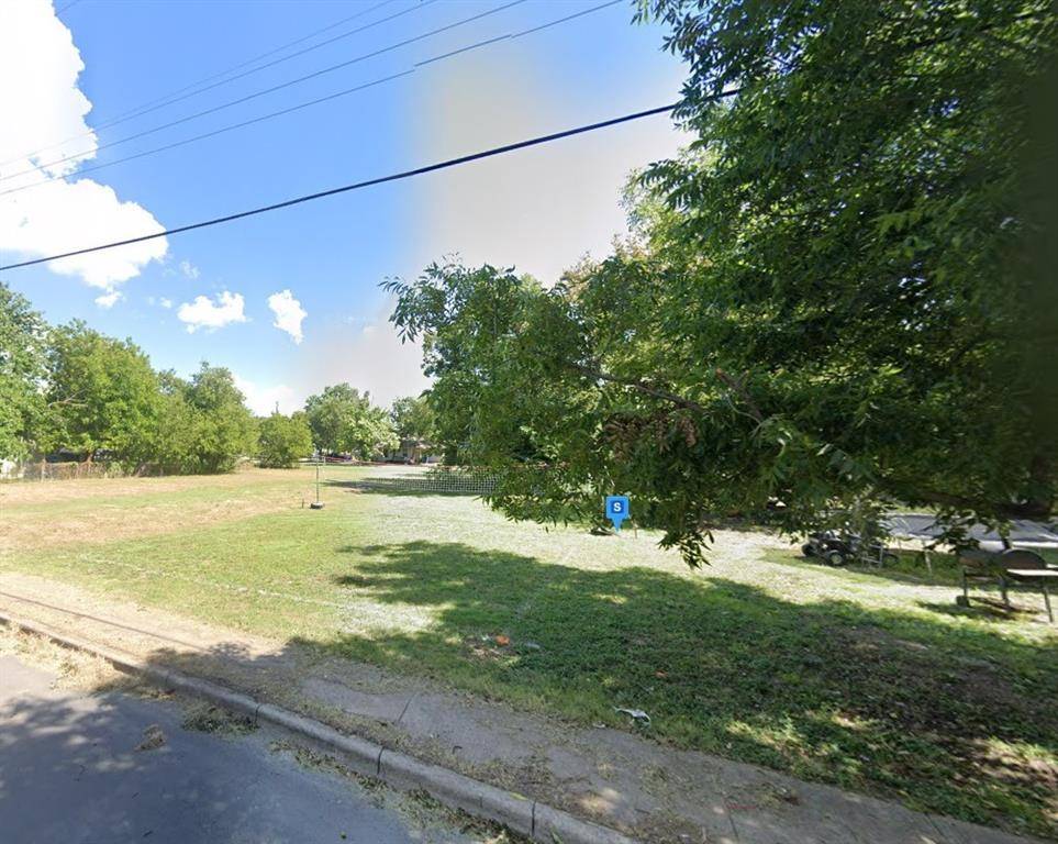 Waxahachie, TX 75165,803 Wyatt Street