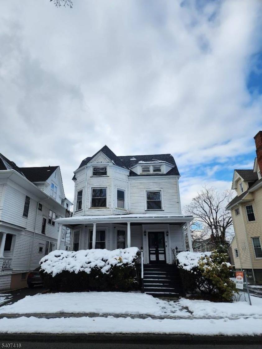 East Orange City, NJ 07018,143 S Clinton St #3