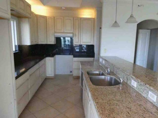 Kailua Kona, HI 96740,73-4327 HOLOHOLO ST