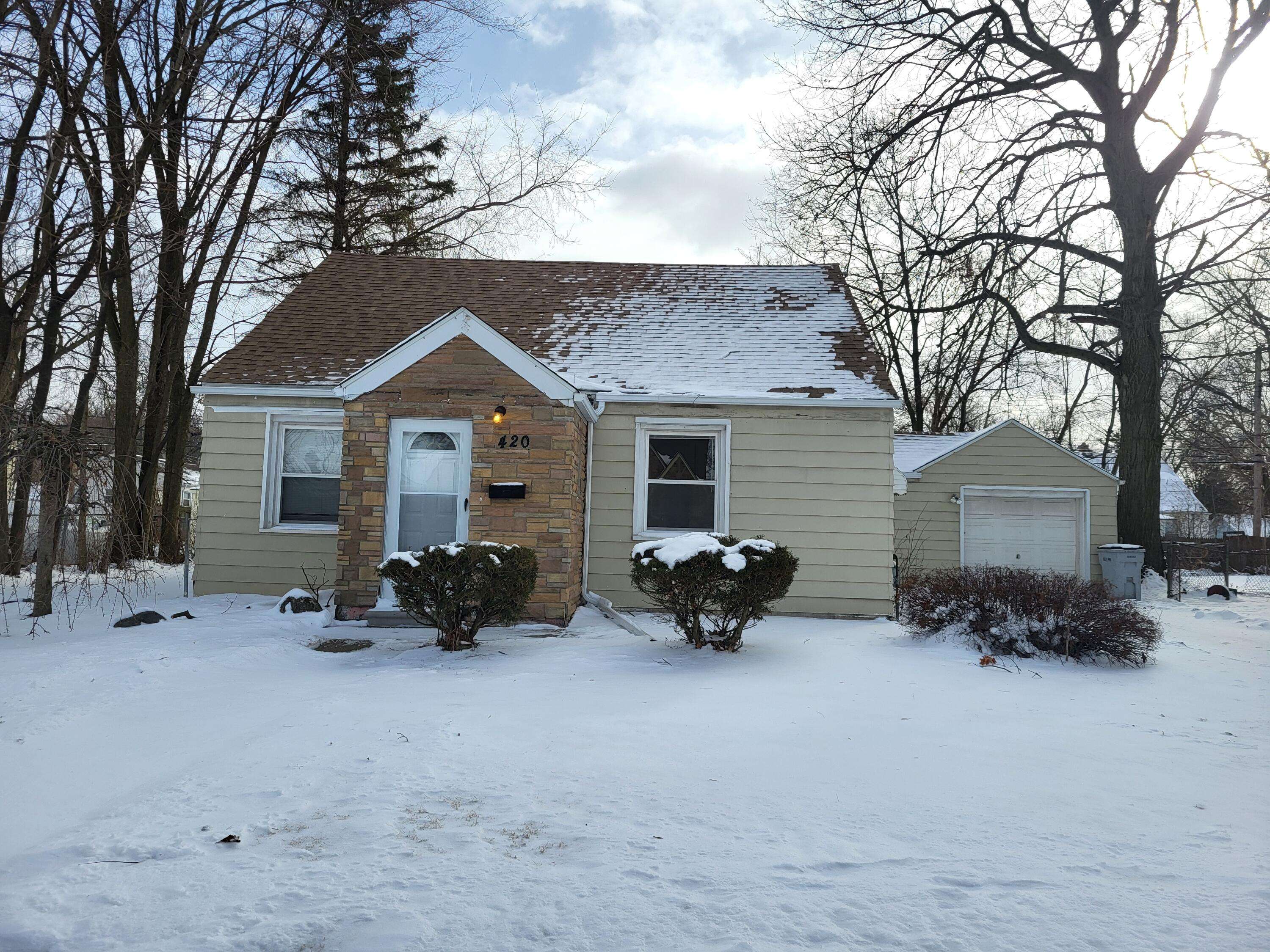 Hazel Park, MI 48030,420 E Meyers AVE