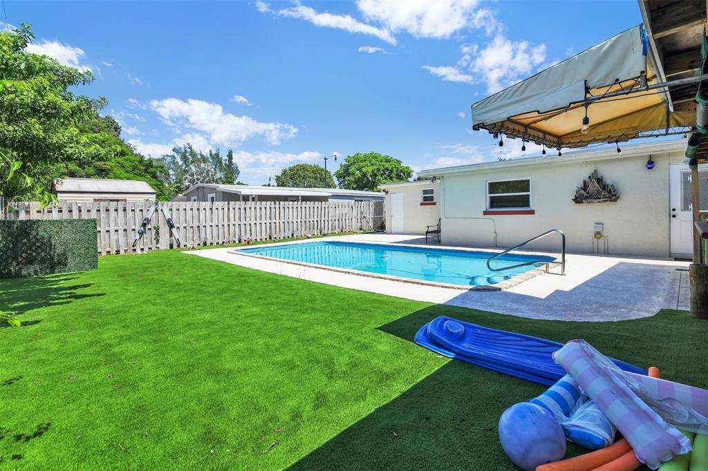 Pompano Beach, FL 33064,5221 NE 16th Ave