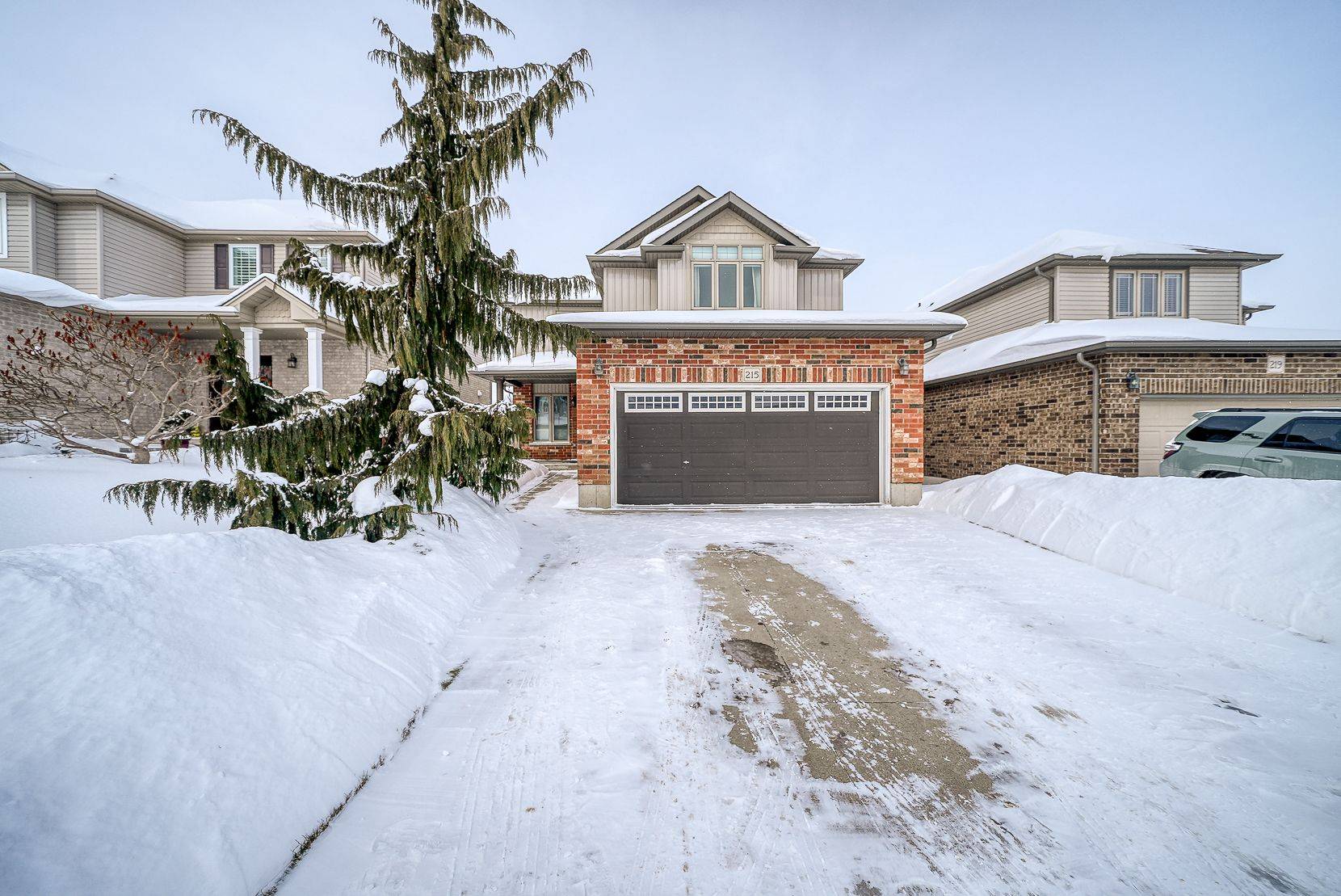 Woodstock, ON N4T 1V7,215 Munnoch BLVD