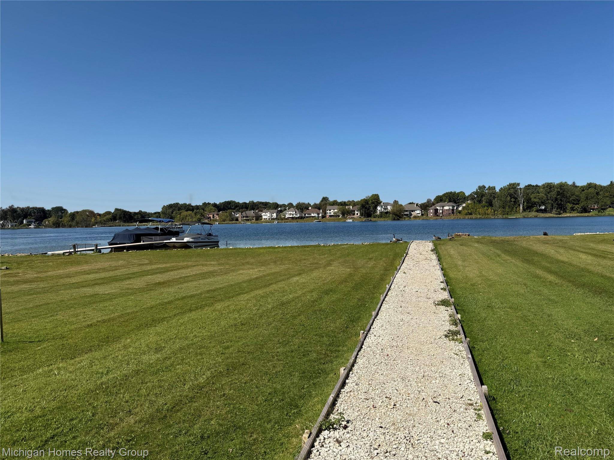 2910 Loon DR, Wixom, MI 48393