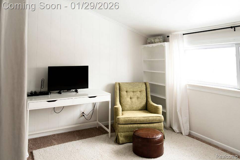 Dearborn, MI 48124,22101 Nowlin ST