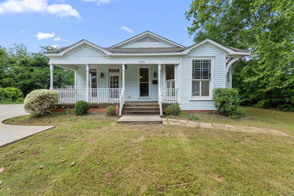 Mineola, TX 75773,1009 N Pacific