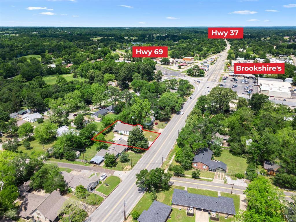 Mineola, TX 75773,1009 N Pacific