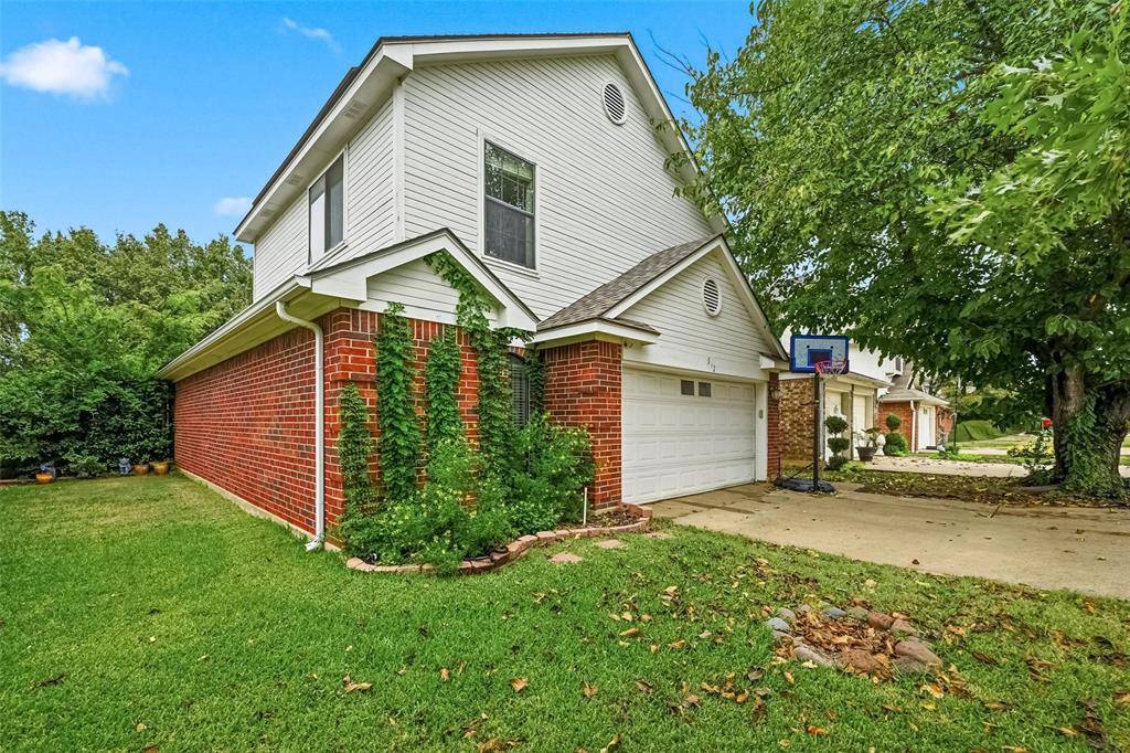 Lewisville, TX 75067,912 S Old Orchard Lane