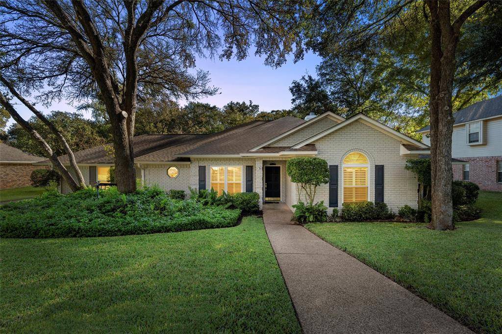 Woodway, TX 76712,10007 Creek Bend Drive