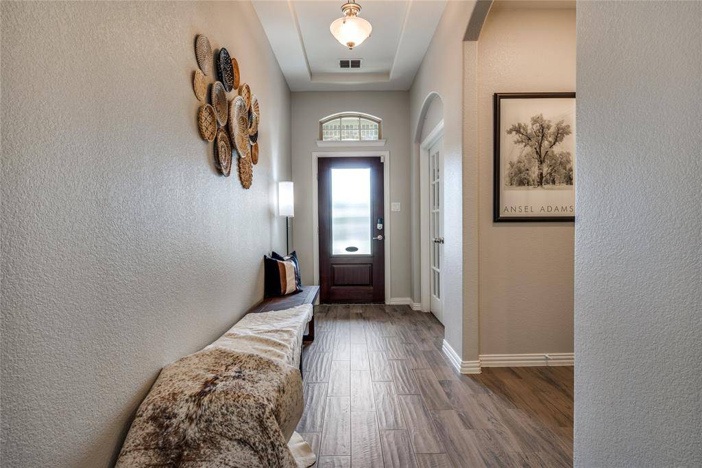 Little Elm, TX 75068,1364 Lake Grove Drive