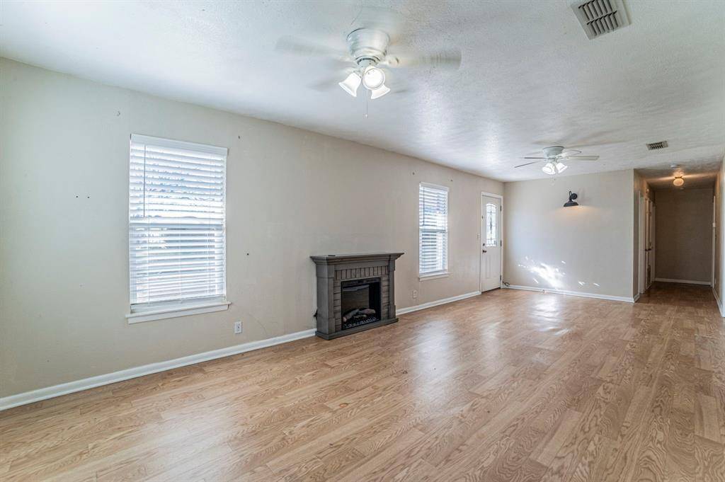 Granbury, TX 76048,900 Elizabeth Boulevard