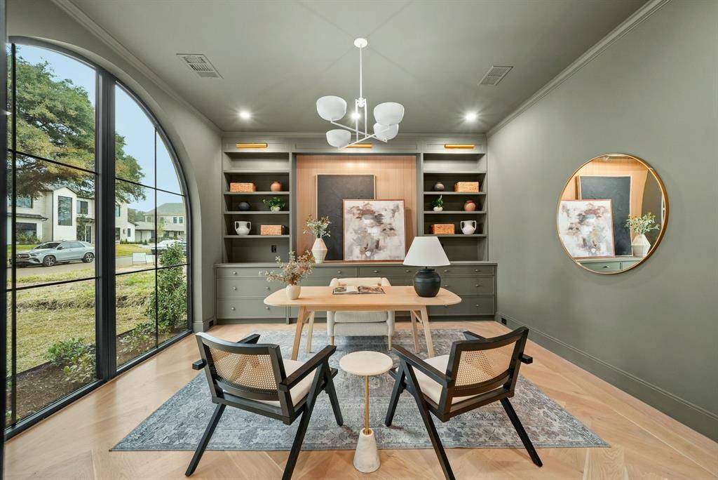 Dallas, TX 75214,6814 Dalhart Lane