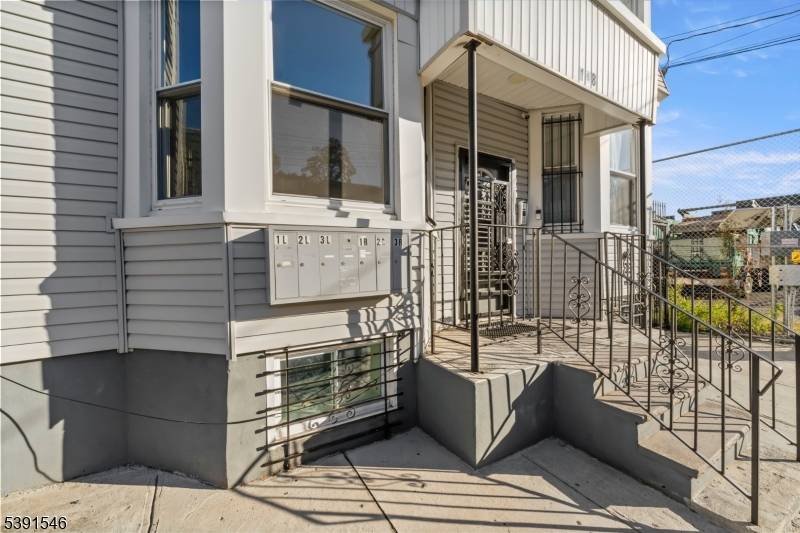 Newark City, NJ 07114,168 Sherman Ave