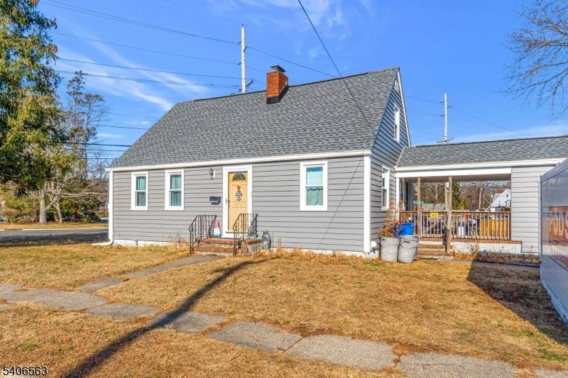 Middlesex Boro, NJ 08846,101 Lorraine Ave