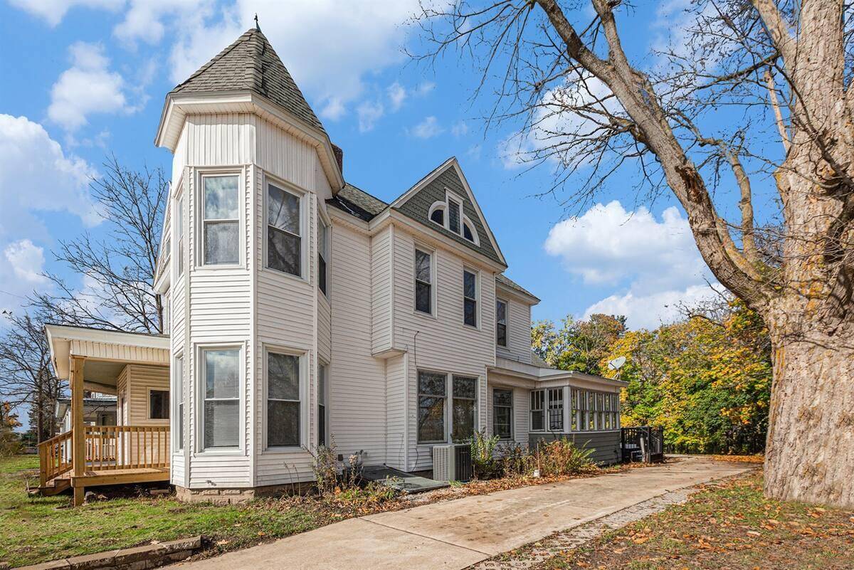 Big Rapids, MI 49307,417 Maple ST