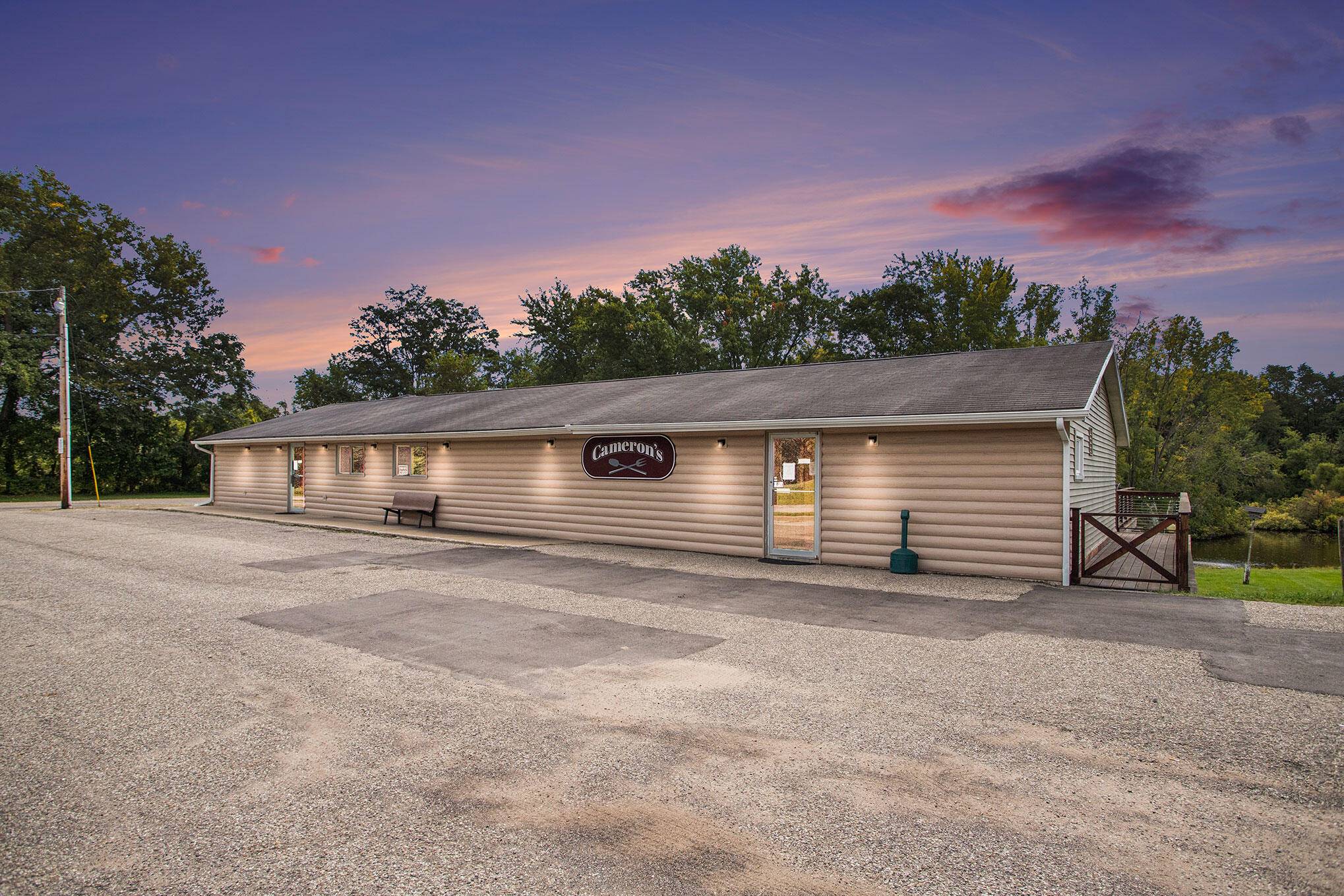 1021 W Front ST, Buchanan City, MI 49107